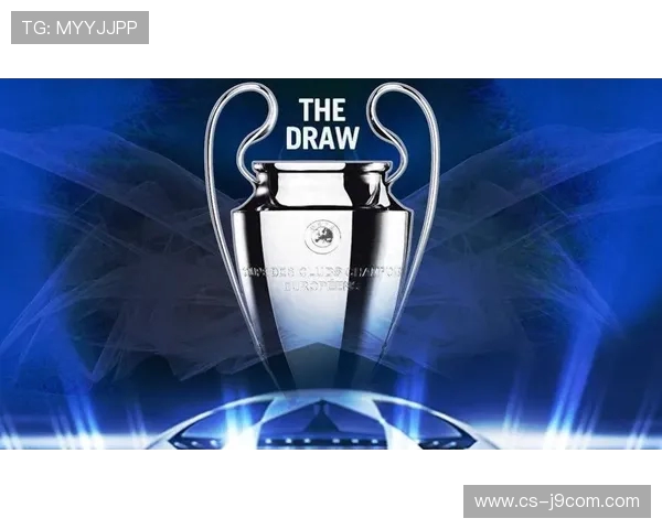 以足球元素为灵感打造融合激情与荣誉的创意奖杯设计盛典